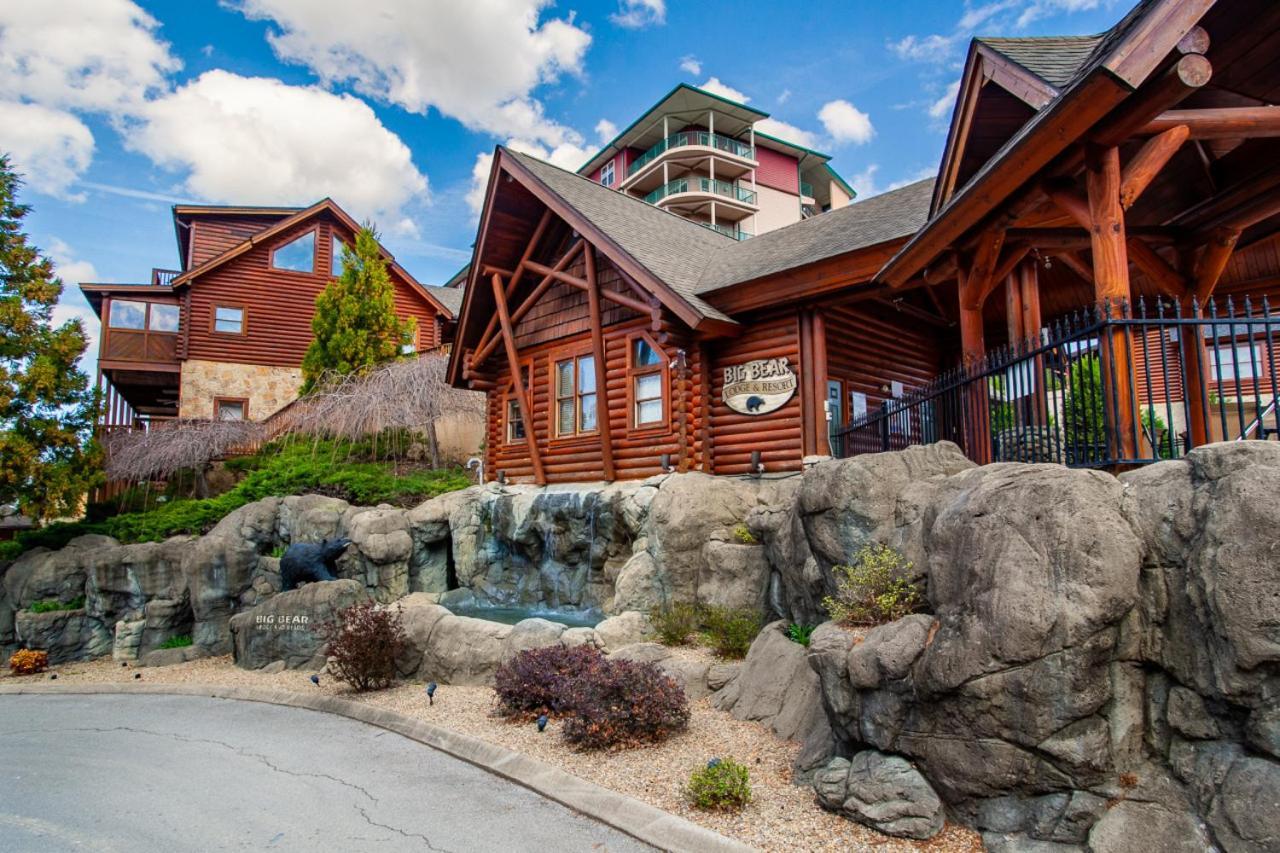 The Bear Paw Palace Mtn View And Community Pools Pigeon Forge Exterior photo