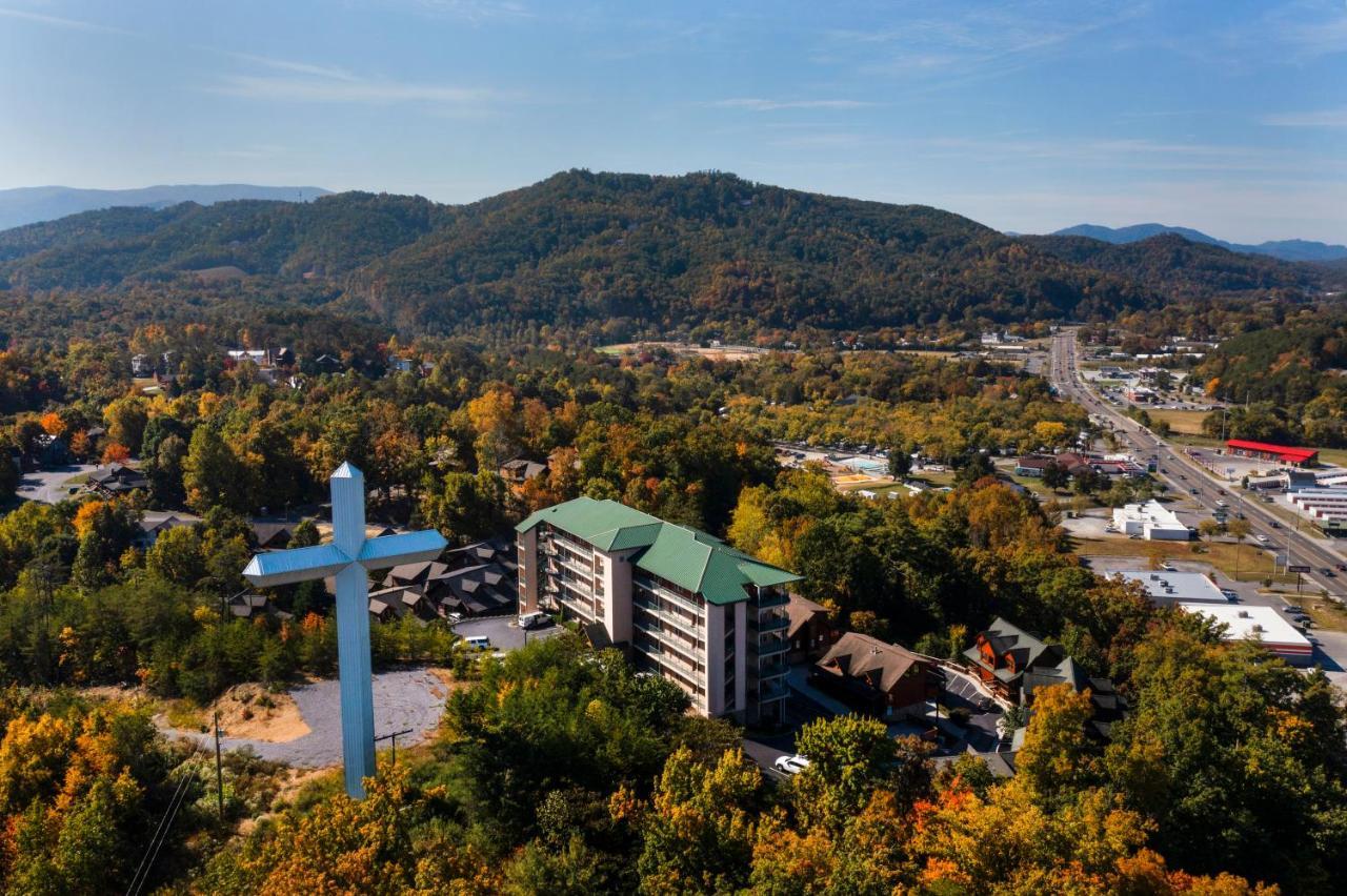 The Bear Paw Palace Mtn View And Community Pools Pigeon Forge Exterior photo