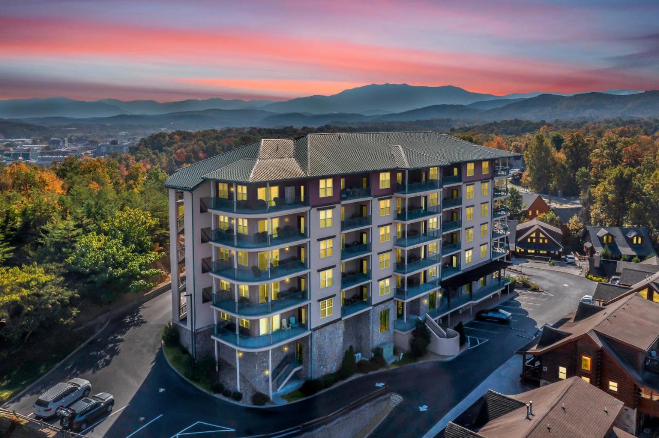 The Bear Paw Palace Mtn View And Community Pools Pigeon Forge Exterior photo